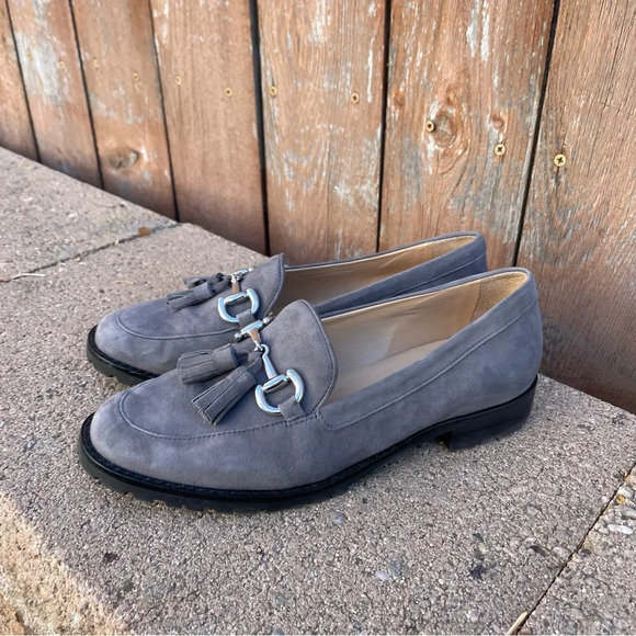TALBOTS Women’s Gray Soft Leather Loafer Flat Slip On Mule with Tassel Size 7 - Picture 1 of 11